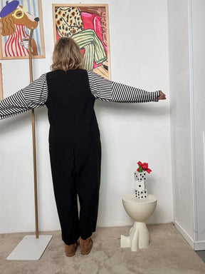 SUSY STAR - Tuta Ampia con Bretelle  Libertà, Comodità e Stile in un Solo Gesto NERO ST88081FIO/ NERO SUSY STAR 