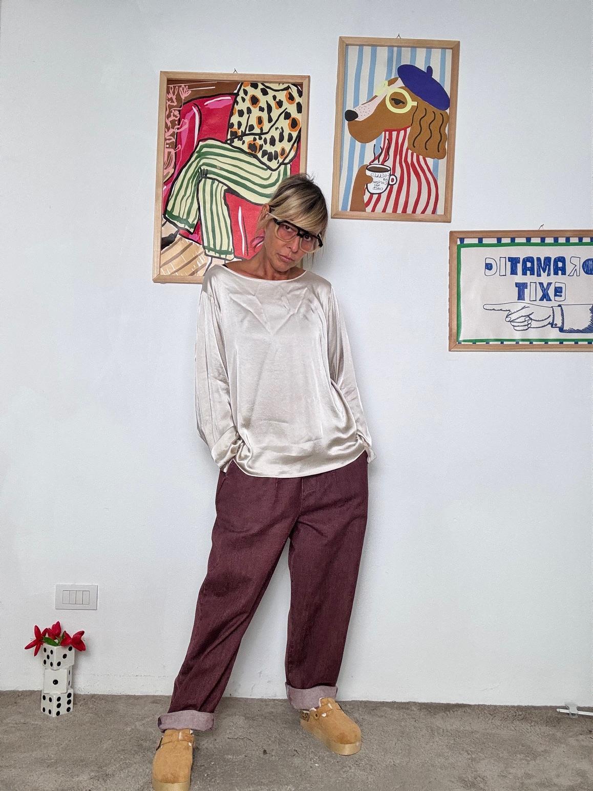 SUSY STAR - Jeans ampi color borgogna con risvolto STP20985/ VINO SUSY STAR 