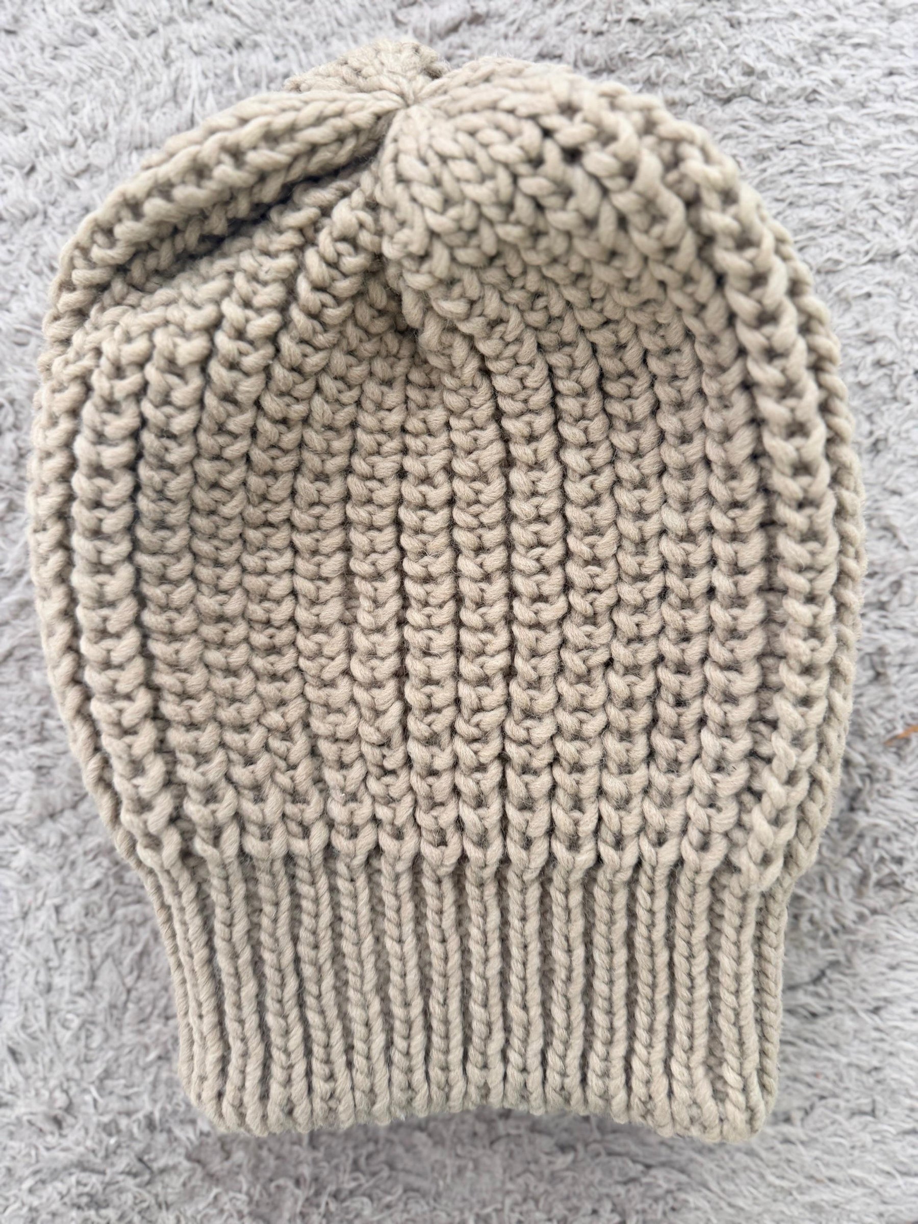 DEJA VU - CAPPELLO IN MAGLIA TAUPE A24MA903/ TAUPE DEJA VU 