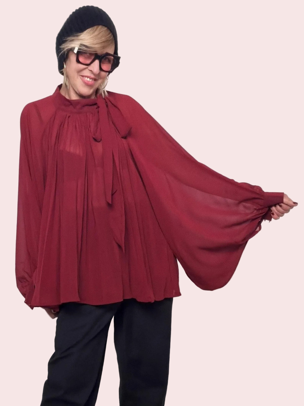 Camicia fluida con maniche ampie dal fascino romantico M86026/ VINO FEMALE 