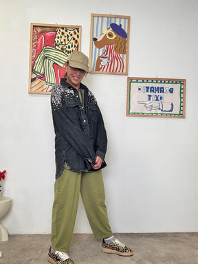 SUSY STAR - Giacca camicia in denim con zirconi  stile grintoso e chic STMF2537/ NERO SUSY STAR 