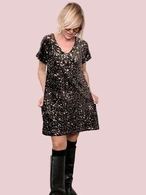 FEMALE - Abito luccicante relaxed fit  il vestito che illumina anche le giornate grigie HP5092PRZP/ NERO FEMALE 