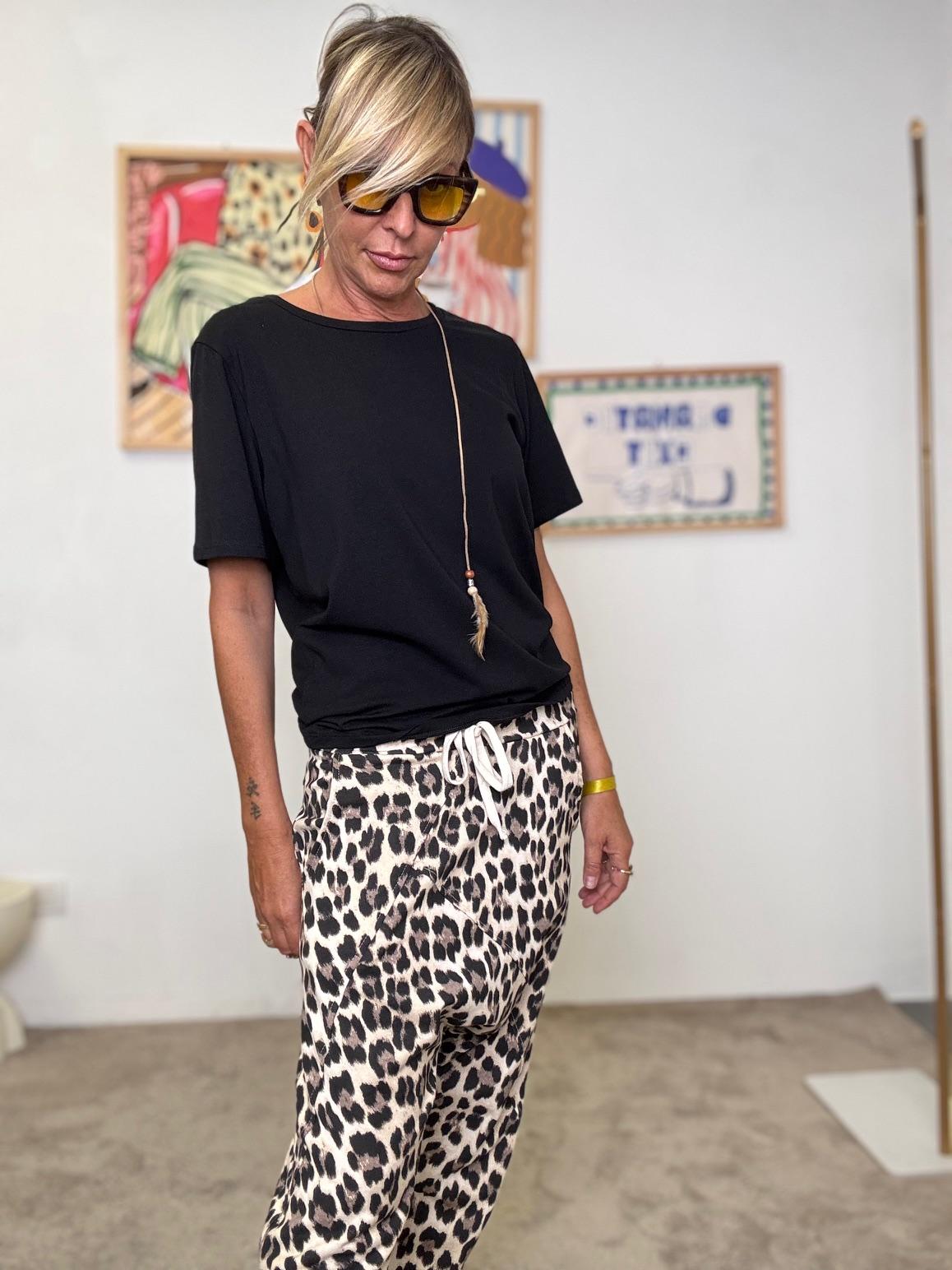 FEMALE - Pantaloni leopardati con cavallo basso  stile grintoso e comfort assoluto A0053/ ANIMALIER FEMALE 