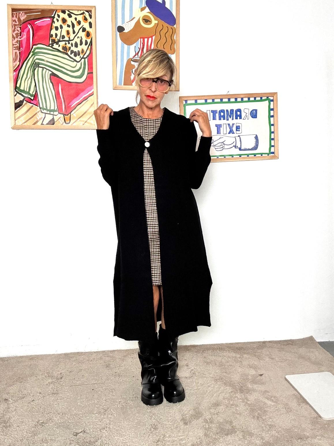 SUSY MIX - Cardigan lungo nero minimal chic  elegante, versatile e super comodo nero 185SX/ NERO SUSY MIX 