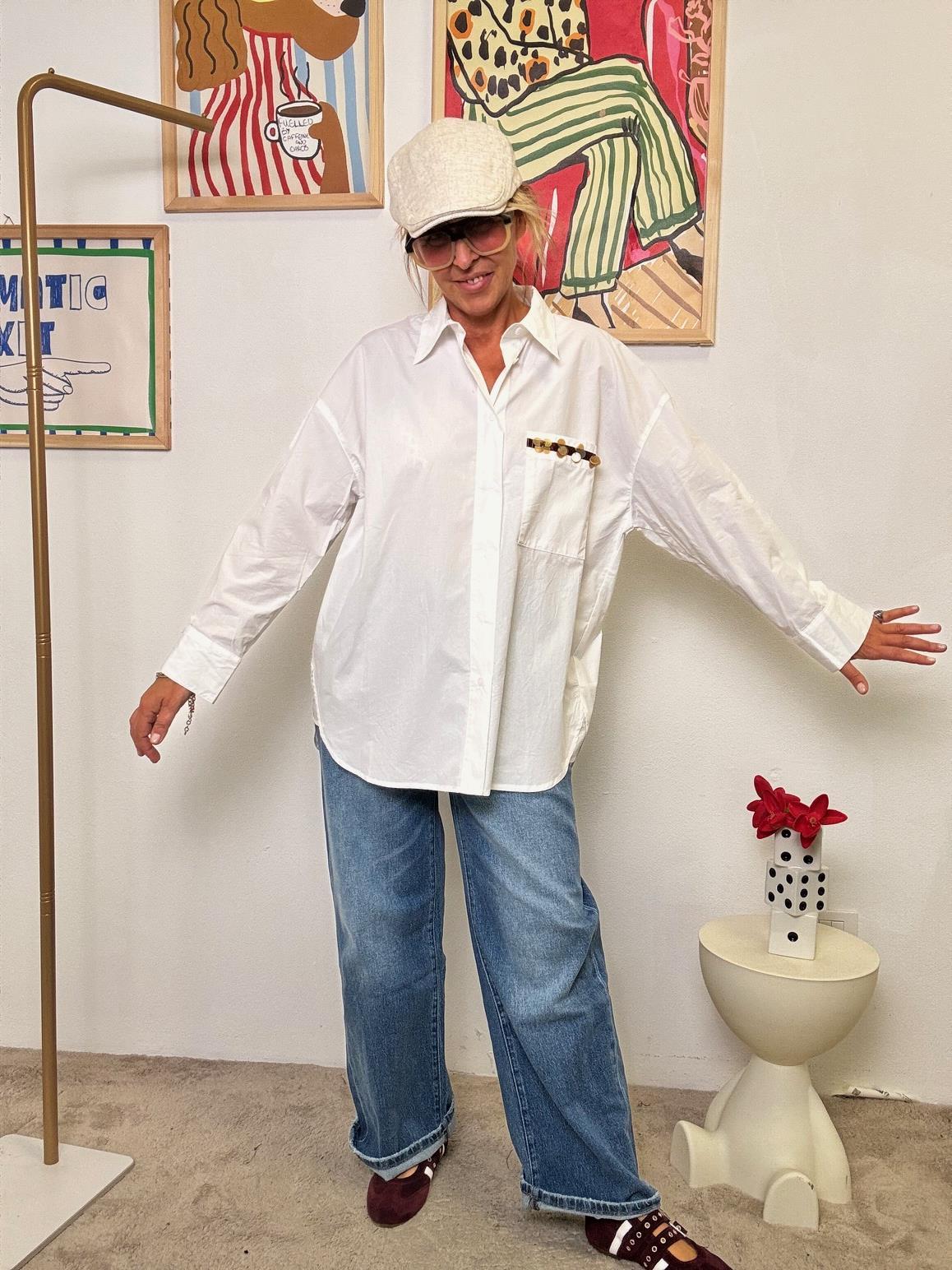 FEMALE - Camicia Oversize Bianca con Tasca Stampata "Occhi Curiosi" WD1958/ PANNA FEMALE 