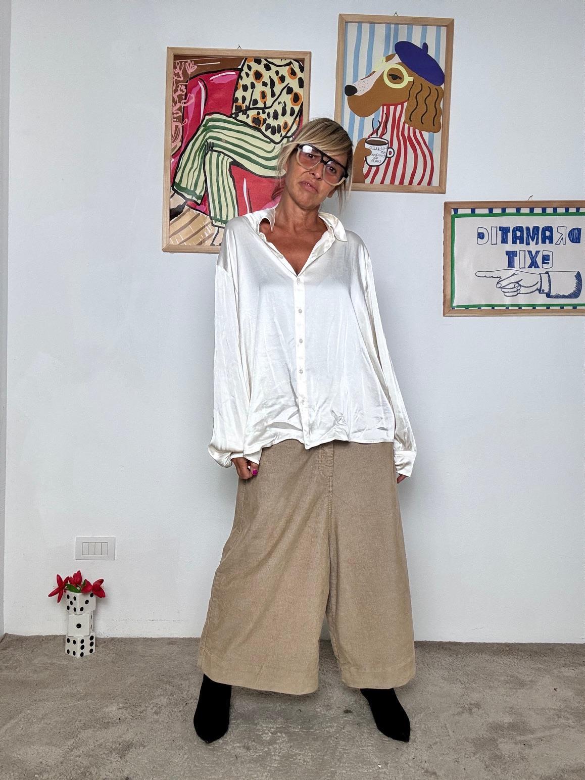 SOUVENIR - Pantagonna in velluto: comodità e stile con un tocco retrò C38S0019/ KAKI SOUVENIR 