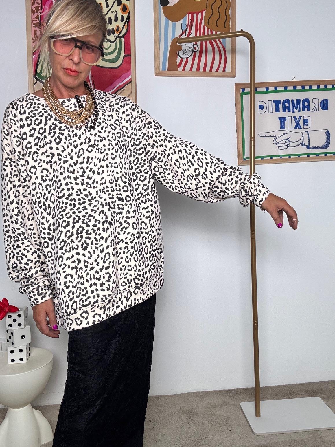 FEMALE - Felpa oversize animalier con stampa posteriore R7612-BALANCE/ MACULATO FEMALE 