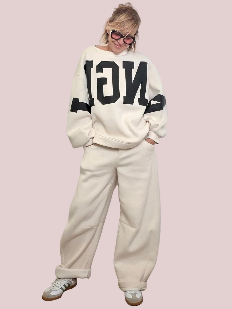 Pantalone wide fit super comfy effetto nuvola M38F1299/ PANNA SOUVENIR 