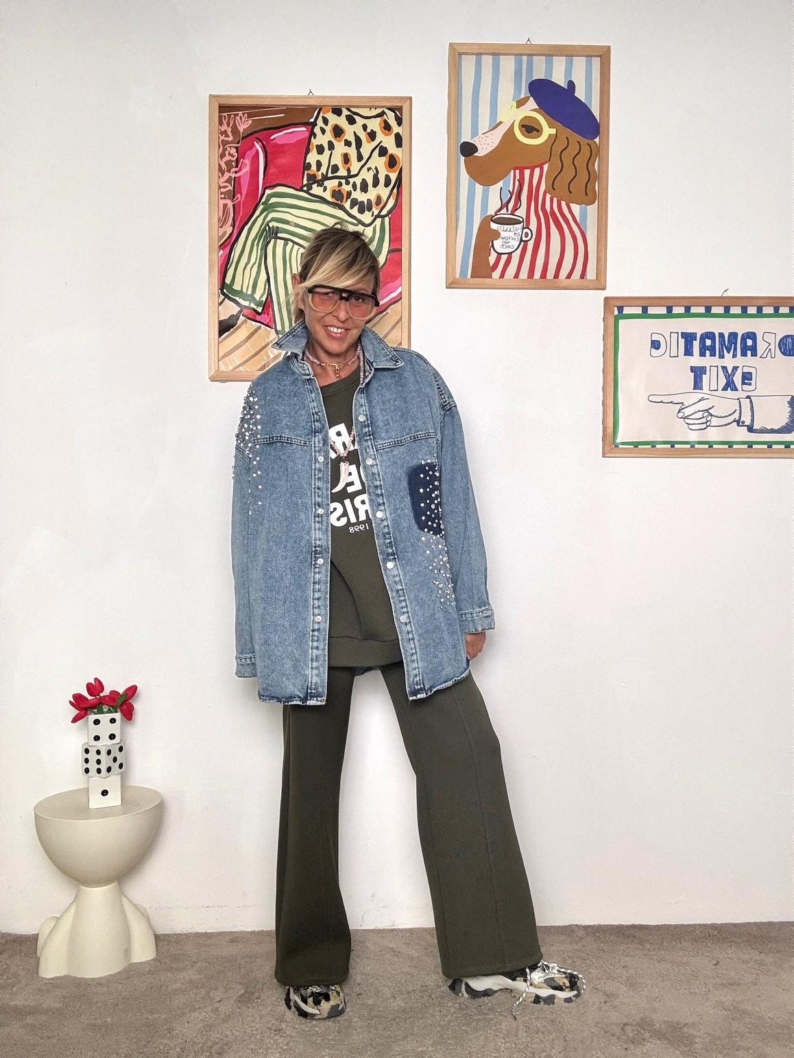 FEMALE - Camicia oversize in denim con dettagli gioiello: casual e super glam L11512/ JEANS FEMALE 