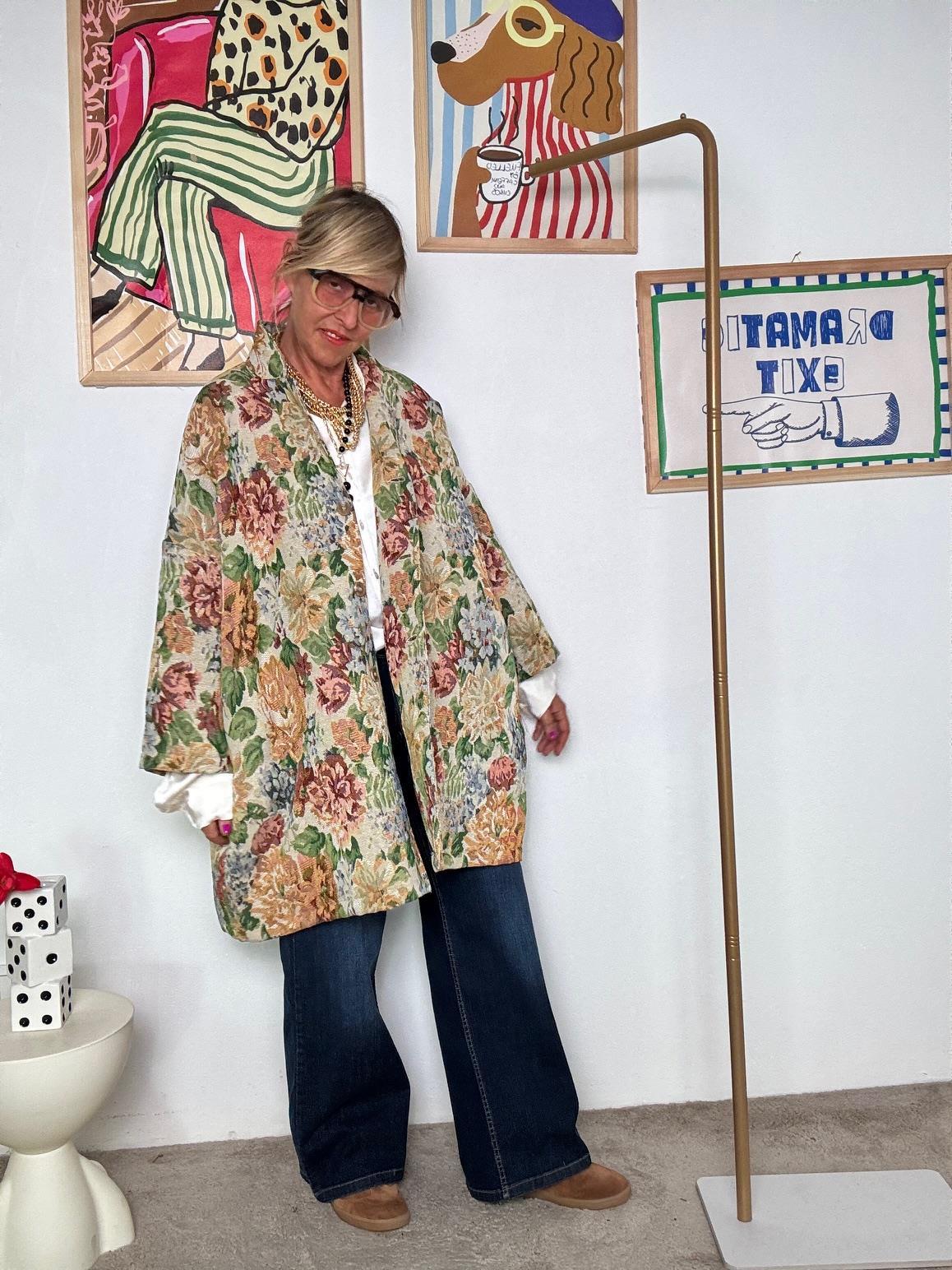 SUSY STAR - Giacca over floreale  Stile vintage chic ST82027OFE/ FANTASIA SUSY STAR 