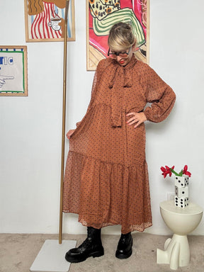 FEMALE - Abito Pois e Poesia  Romantico, Svolazzante, Iconico TABACCO W5903/ TABACCO FEMALE 