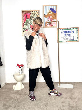 DEìJA VU - Gilet in eco-pelliccia panna morbido e avvolgente AC5LU801/ PANNA DEJA VU 