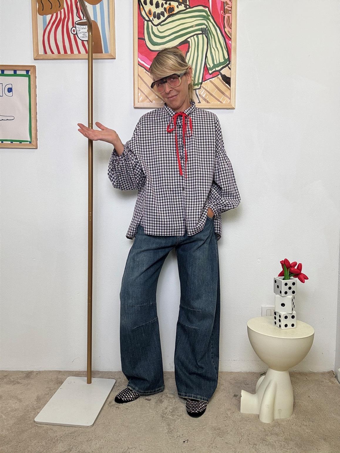 FEMALE - Camicia Bistrot Poetico  Il quadretto che ti cambia la giornata BLU WM2518/ BLU FEMALE 