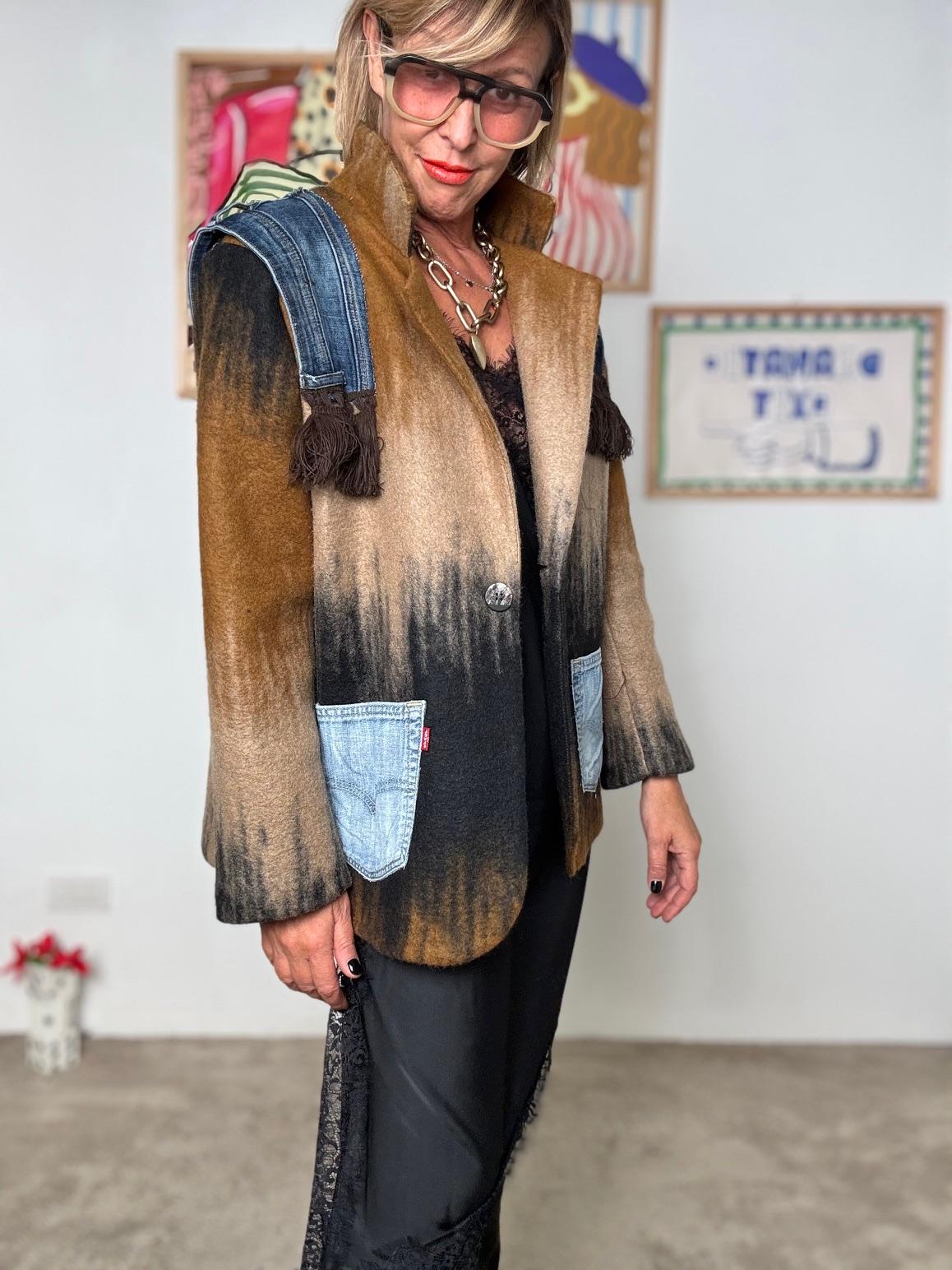 DEJA VU - Giubbotto mix tessuti con frange  Urban Chic Edition marrone A25DL615/ MARRONE DEJA VU 