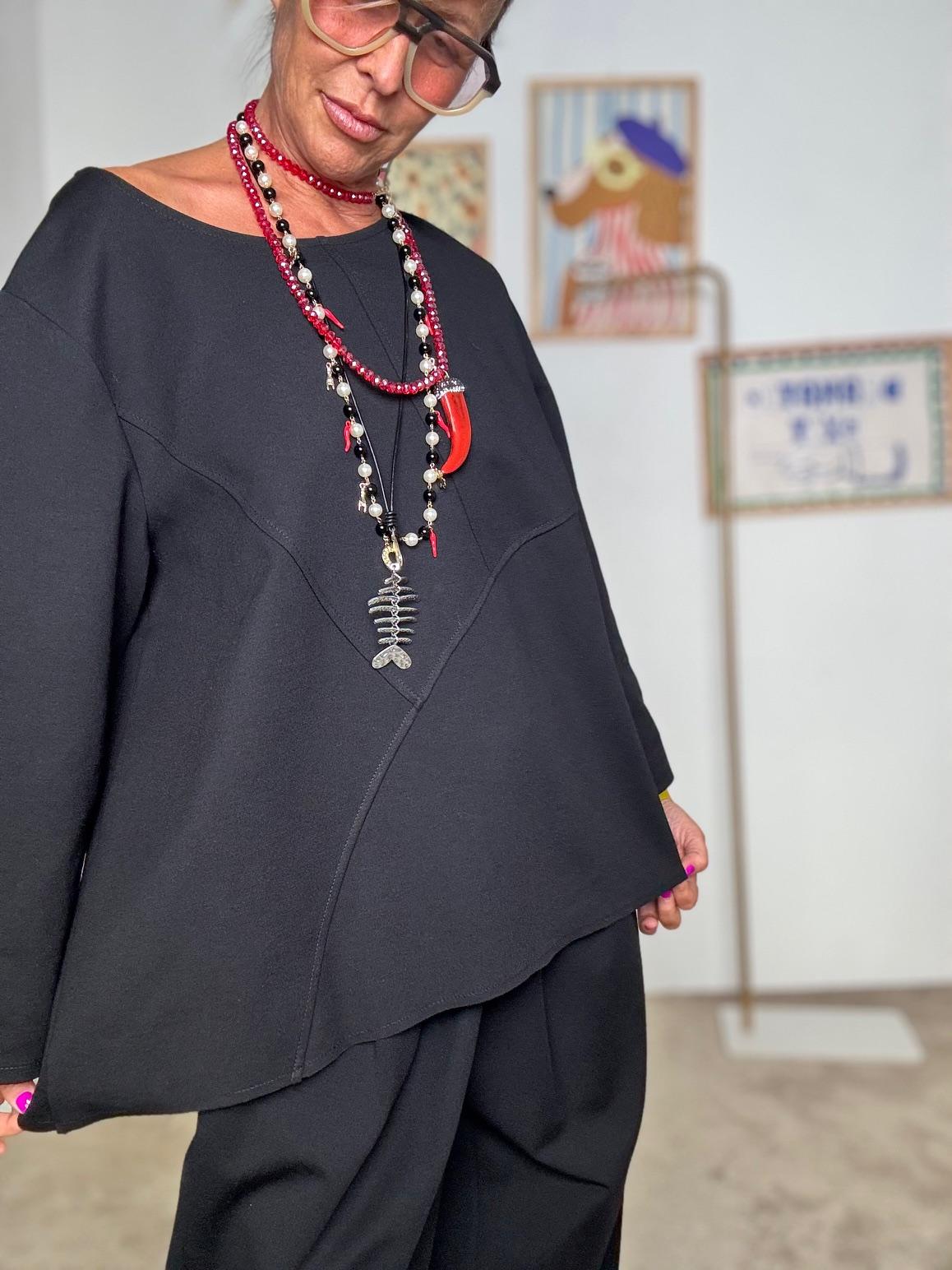 FEMALE - Maglia in punto Milano nera con taglio asimmetrico BS1802NRL/ NERO FEMALE 