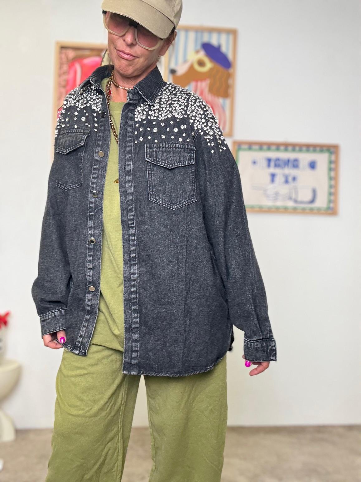 SUSY STAR - Giacca camicia in denim con zirconi  stile grintoso e chic STMF2537/ NERO SUSY STAR 