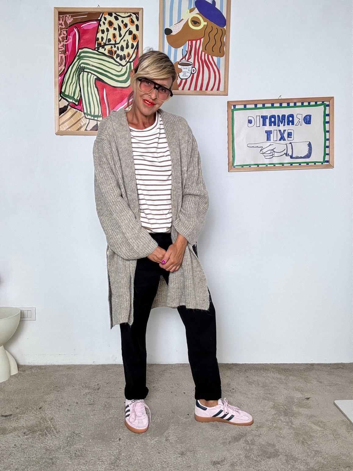 DEJA VU - Cardigan rosa lungo  coccola di stile e comfort BEIGE A25SS604/ BEIGE DEJA VU 