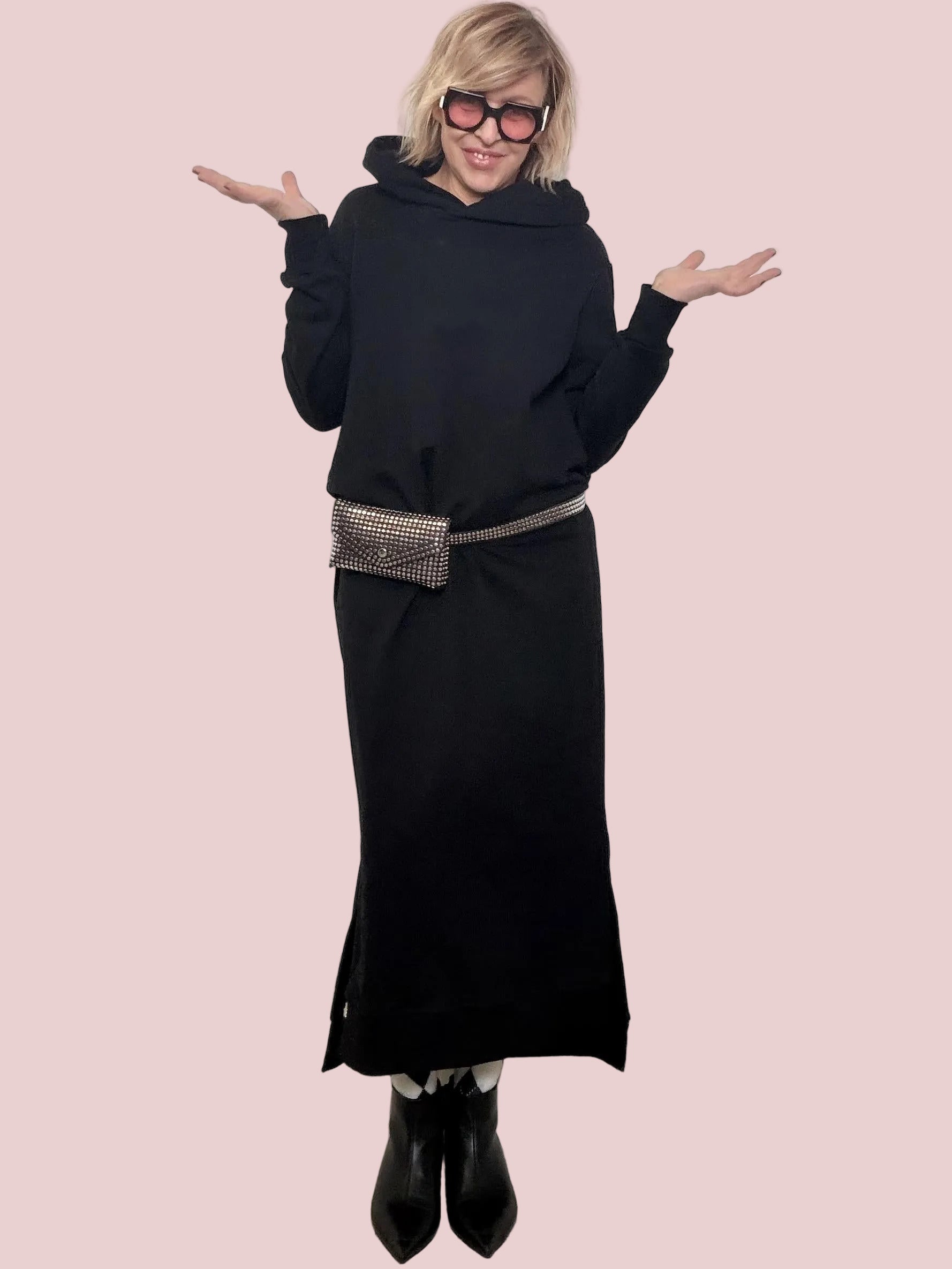 Abito felpa lungo super comfy e ultra chic M38F1611/ NERO SOUVENIR 