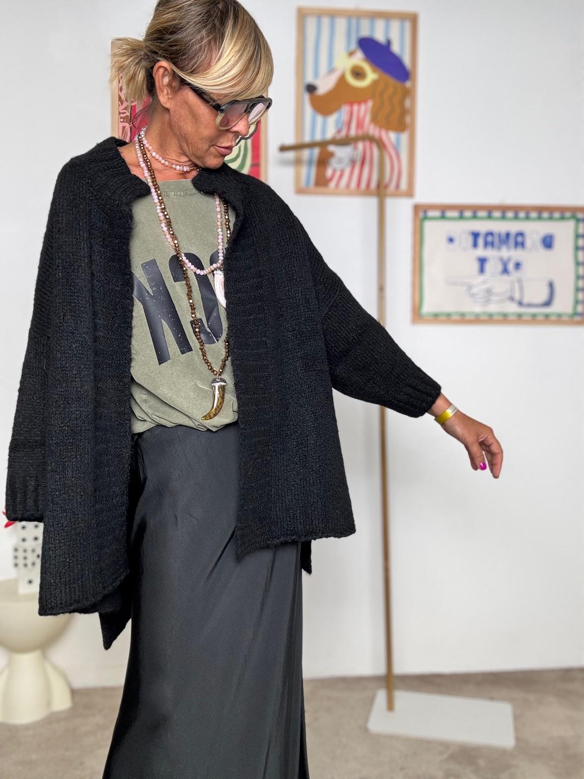 SUSY STAR - Cardigan donna nero oversize  morbido, trendy e super versatile ST572002/ NERO SUSY STAR 