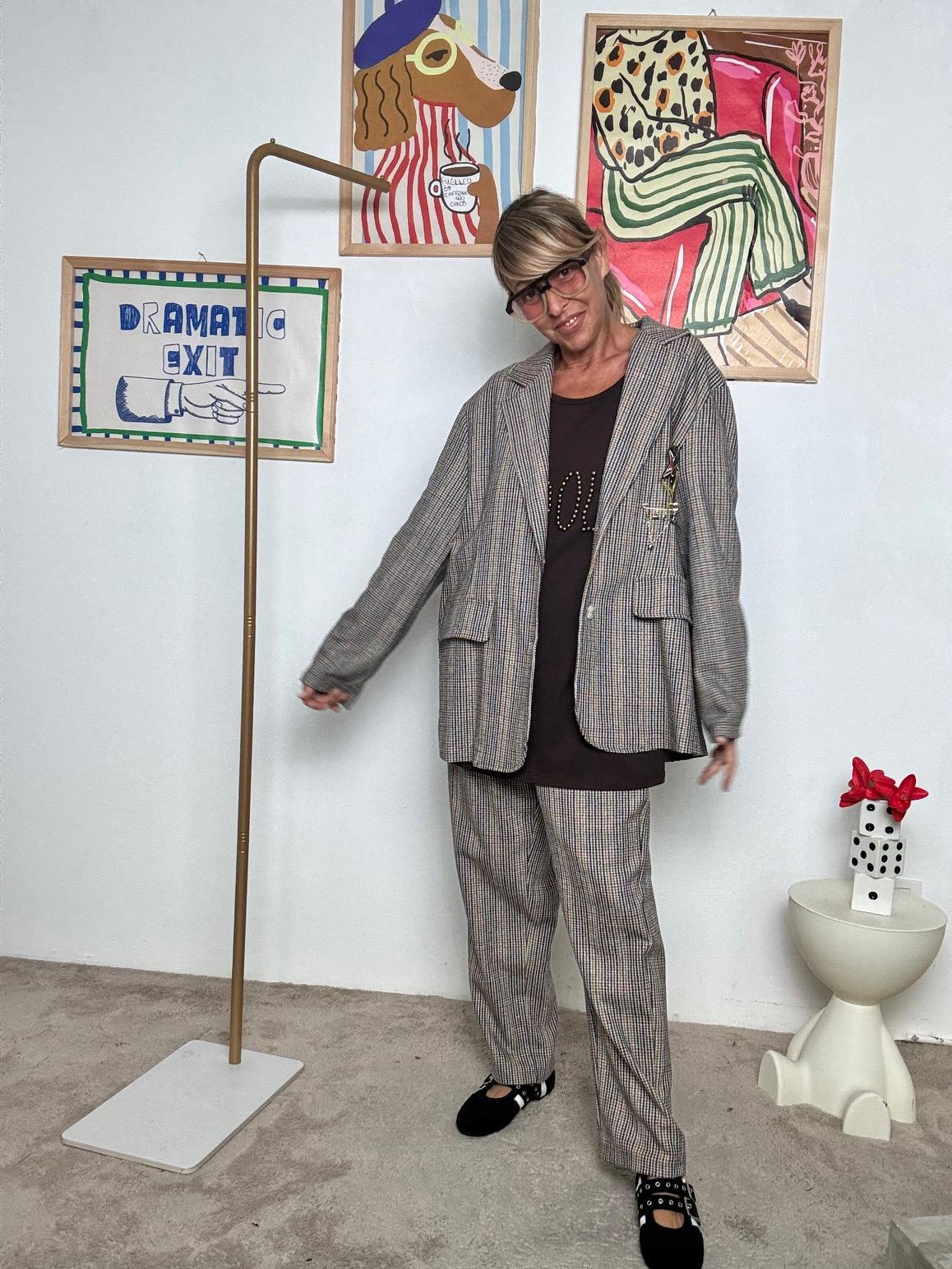 DEJA VU - Giacca donna fantasia check  Stile maschile, spirito ironico A25IS604/ SCOZZESE SPILLA DEJA VU 