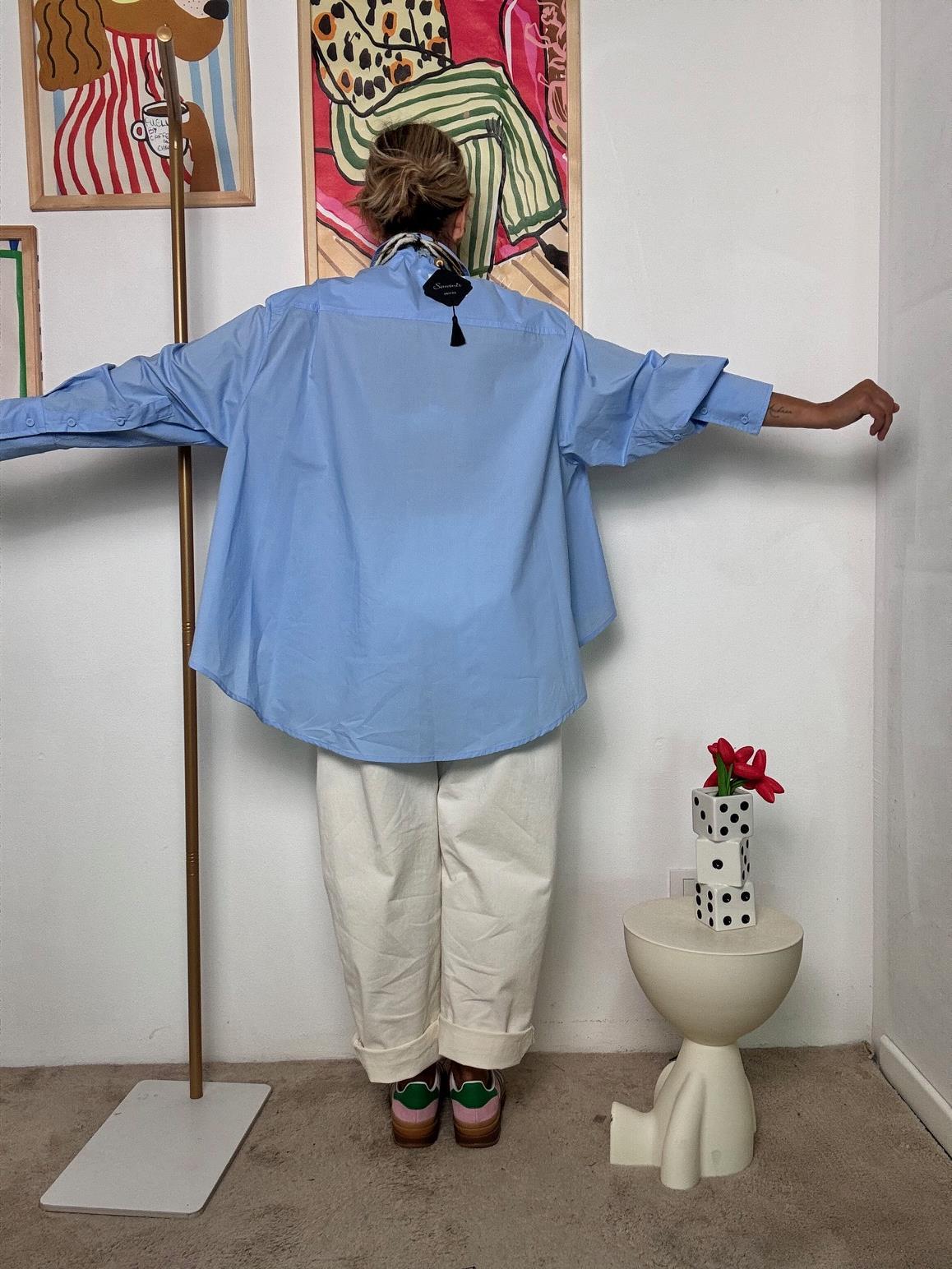 SOUVENIR - Camicia Nuvola Ribelle & Collana Sciarada Boho  Larte di essere oversize con personalità M38F0179/ CELESTE SOUVENIR 