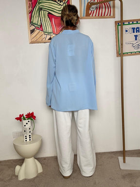 DEJA VU -Camicia donna oversize azzurra  Stile minimal chic A25FL106/ CELESTE DEJA VU 