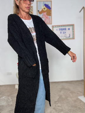 SUSY STAR - Cardigan lungo donna in bouclé nero  morbido, avvolgente e super chic STWK3018/ NERO SUSY STAR 
