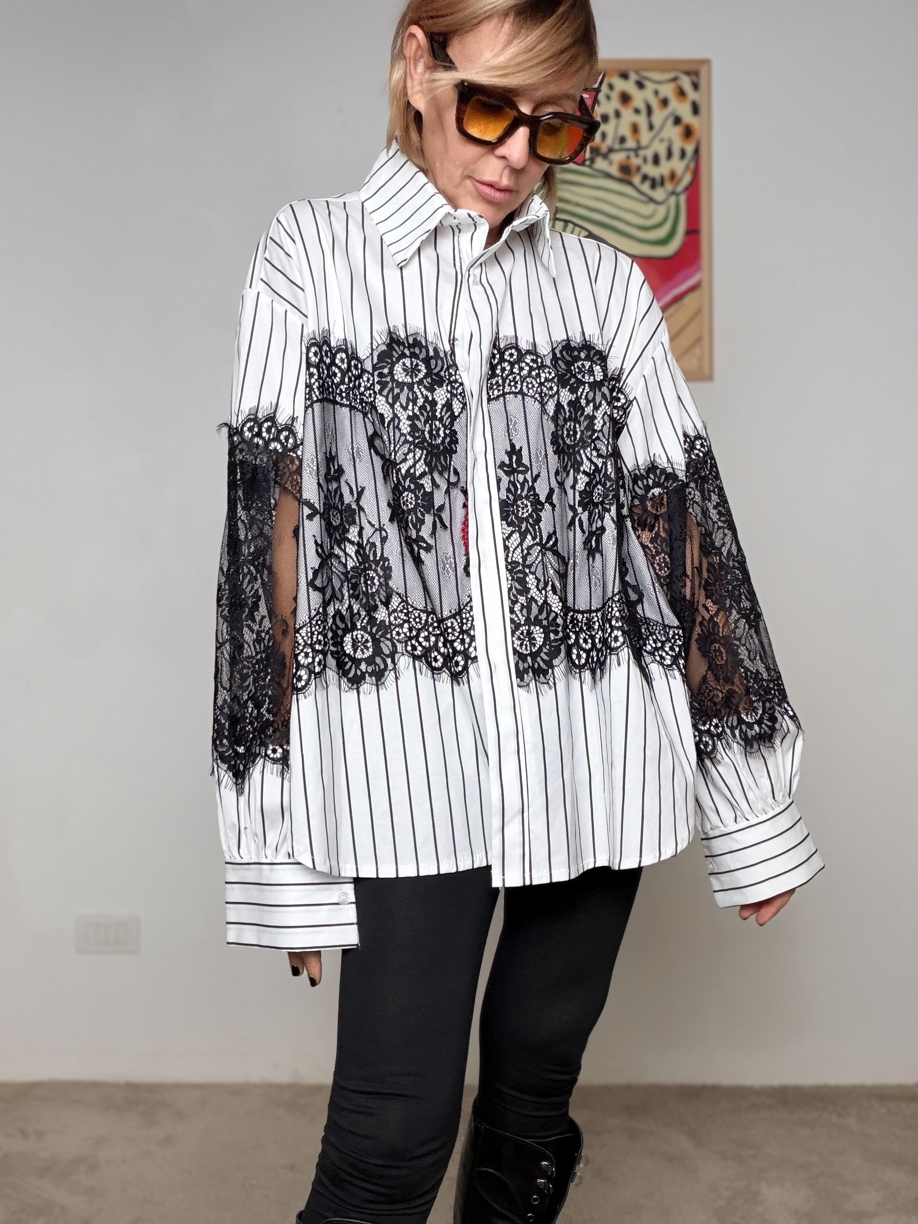 FEMALE - Camicia Over Righe e Pizzo Nero 15750-9/ RIGA NERA FEMALE 