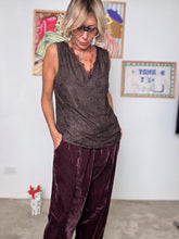 SUSY STAR - Top in pizzo con scollo a V moro ST00163T4/ MORO SUSY STAR 