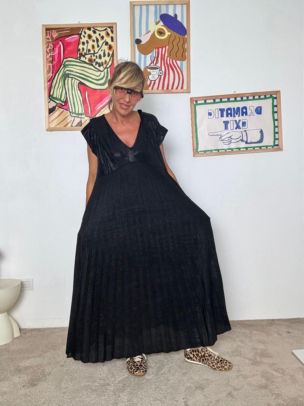 SUSY STAR - Abito lungo NERO donna  elegante, fluido e senza tempo STLS1659/ NERO SUSY STAR 