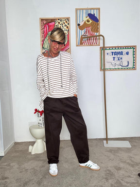 DEJA VU .- Pantaloni in cotone neri a gamba morbida moro A25AP207/ MORO DEJA VU 