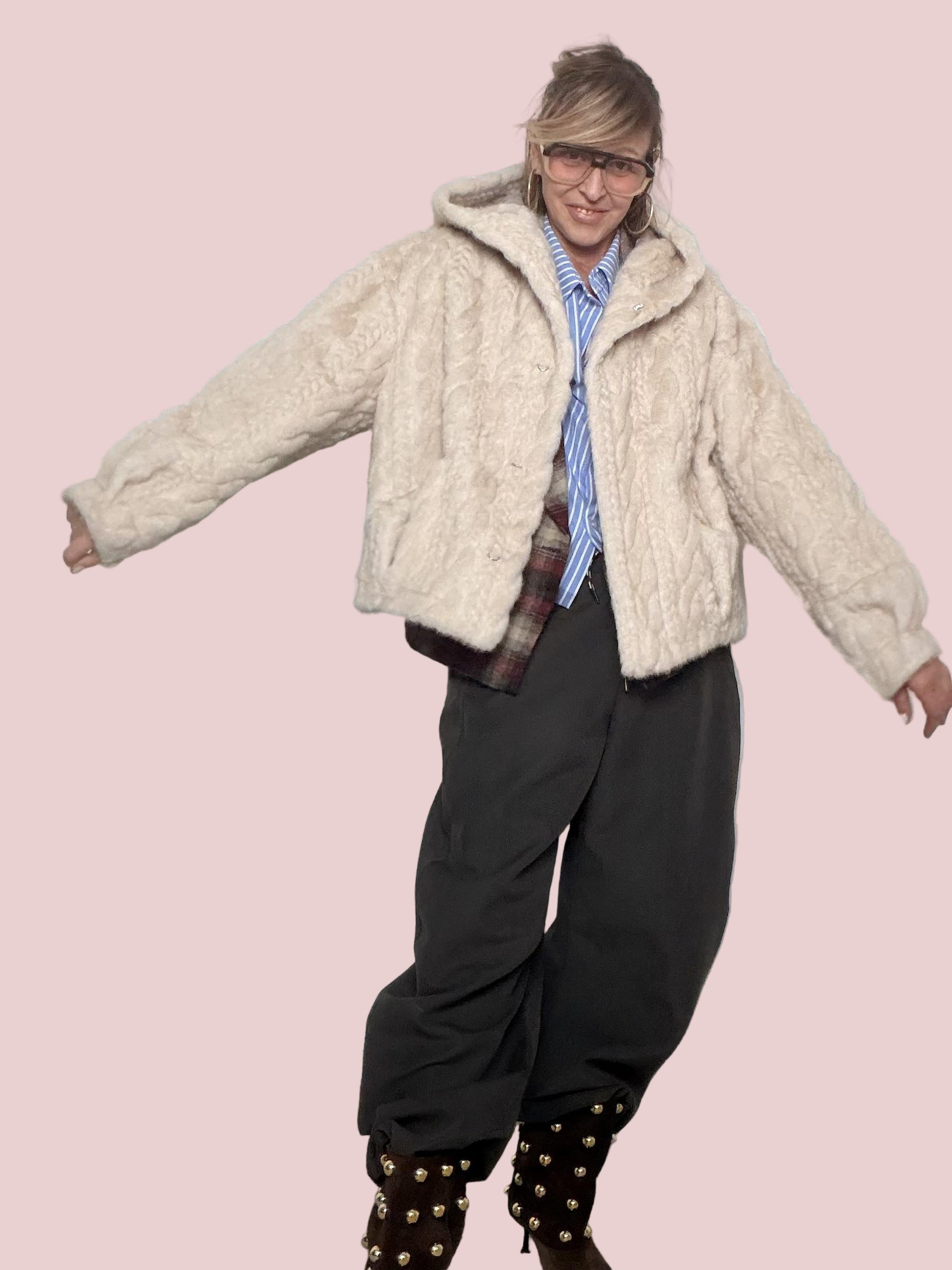 PHILIA LOFT - ECOPELLICCIA MORBIDA CON CAPPUCCIO  CALORE COCCOLOSO, STILE OVERSIZE D01N0056/ NATURALE PHILIA LOFT 