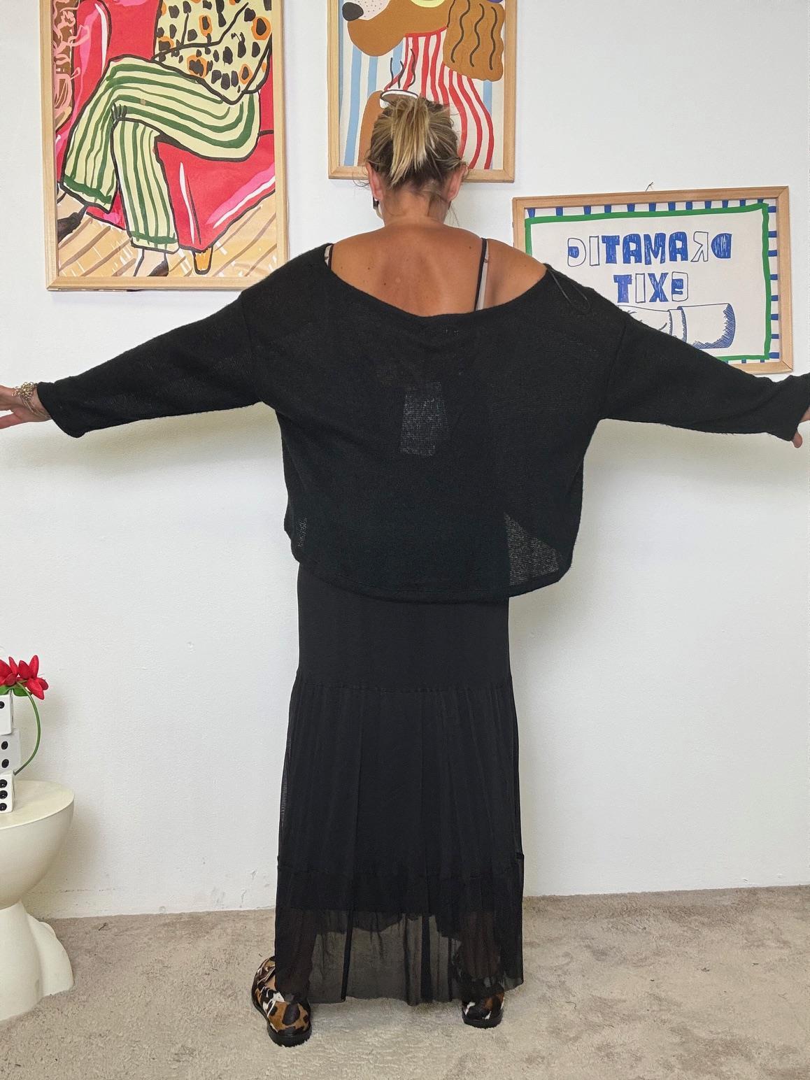 DEJA VU - Abito lungo nero con maglia oversize A25RH703/ NERO DEJA VU 