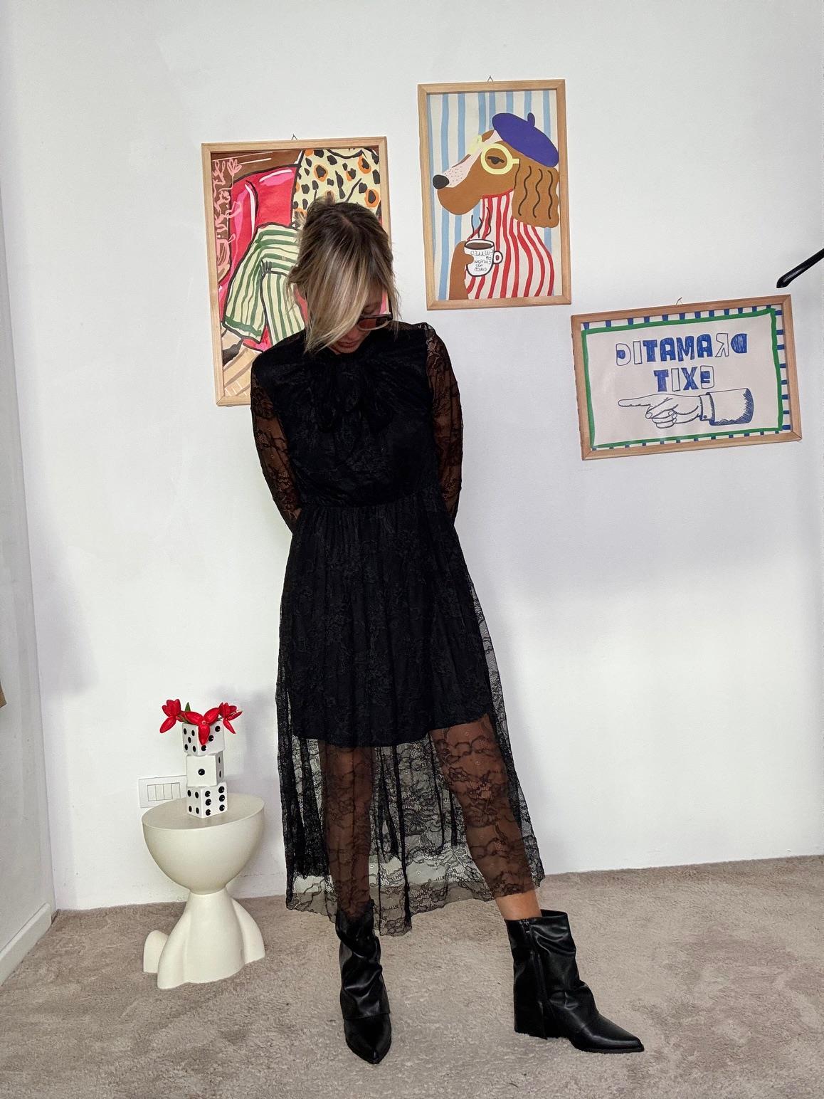 FEMALE - Abito midi in pizzo nero con trasparenze chic e nodo al collo 38560/ NERO FEMALE 