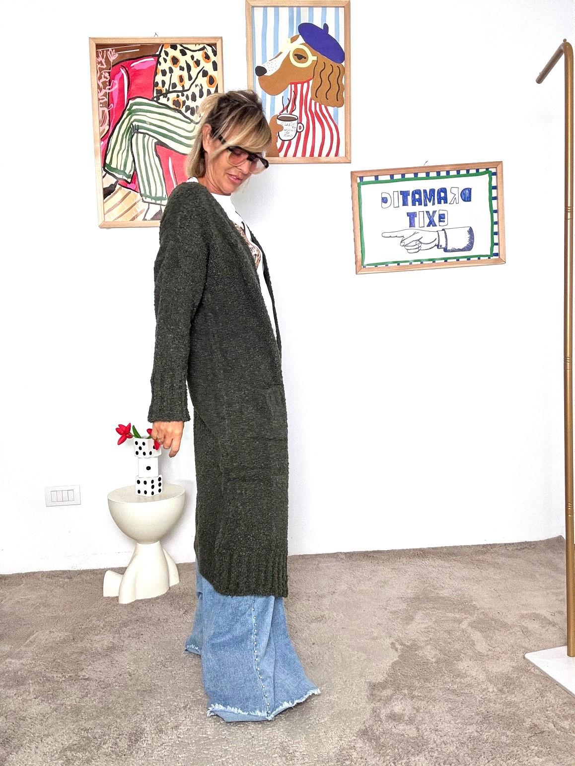 SUSY STAR - Cardigan lungo donna in bouclé verde  morbido, avvolgente e super chic STWK3018/ VERDE SUSY STAR 