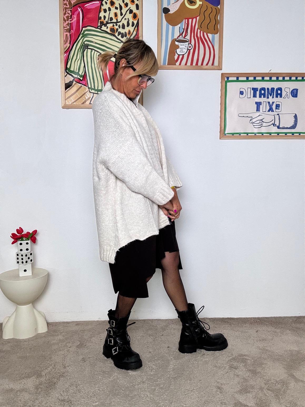 SUSY STAR - Cardigan donna crema oversize  morbido, trendy e super versatile ST572002/ CREMA SUSY STAR 