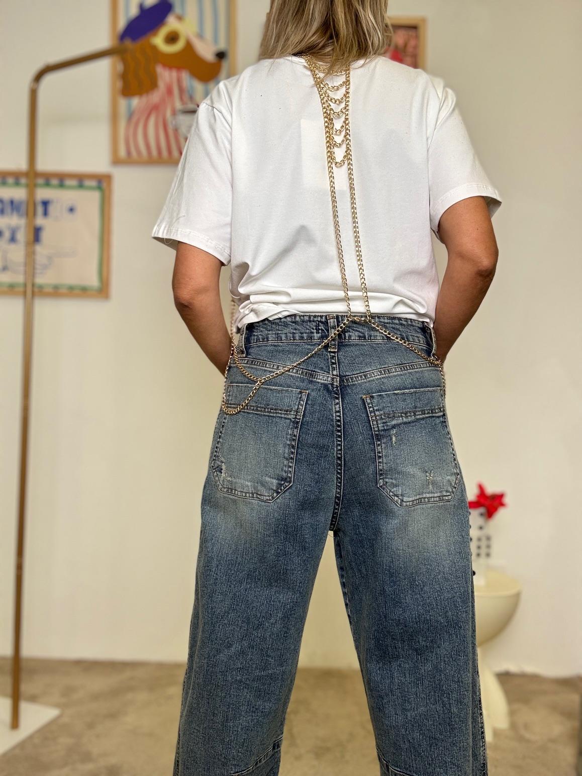 SUASY MIX - T-SHIRT BIANCA CON COLLANA  Leleganza passa anche dal dettaglio I256143/ BIANCA SUSY MIX 