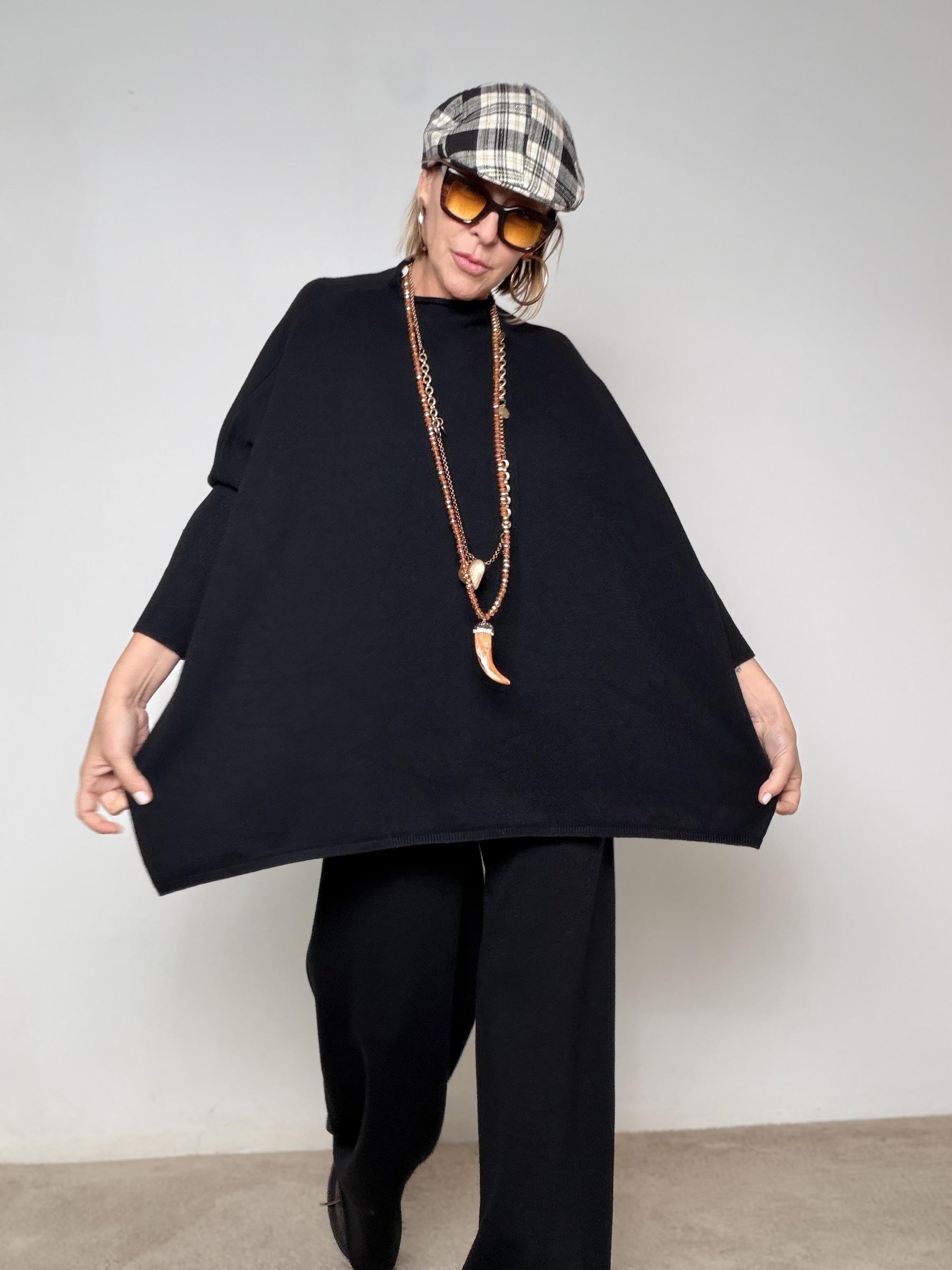 SOUVENIR - MAGLIA OVERSOFT NERO V38A1000/ NERO SOUVENIR 