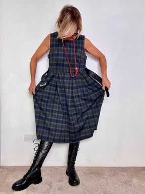 FEMALE - Abito midi svasato a quadri con cintura in vita H4704-S67/ CHECK FEMALE 