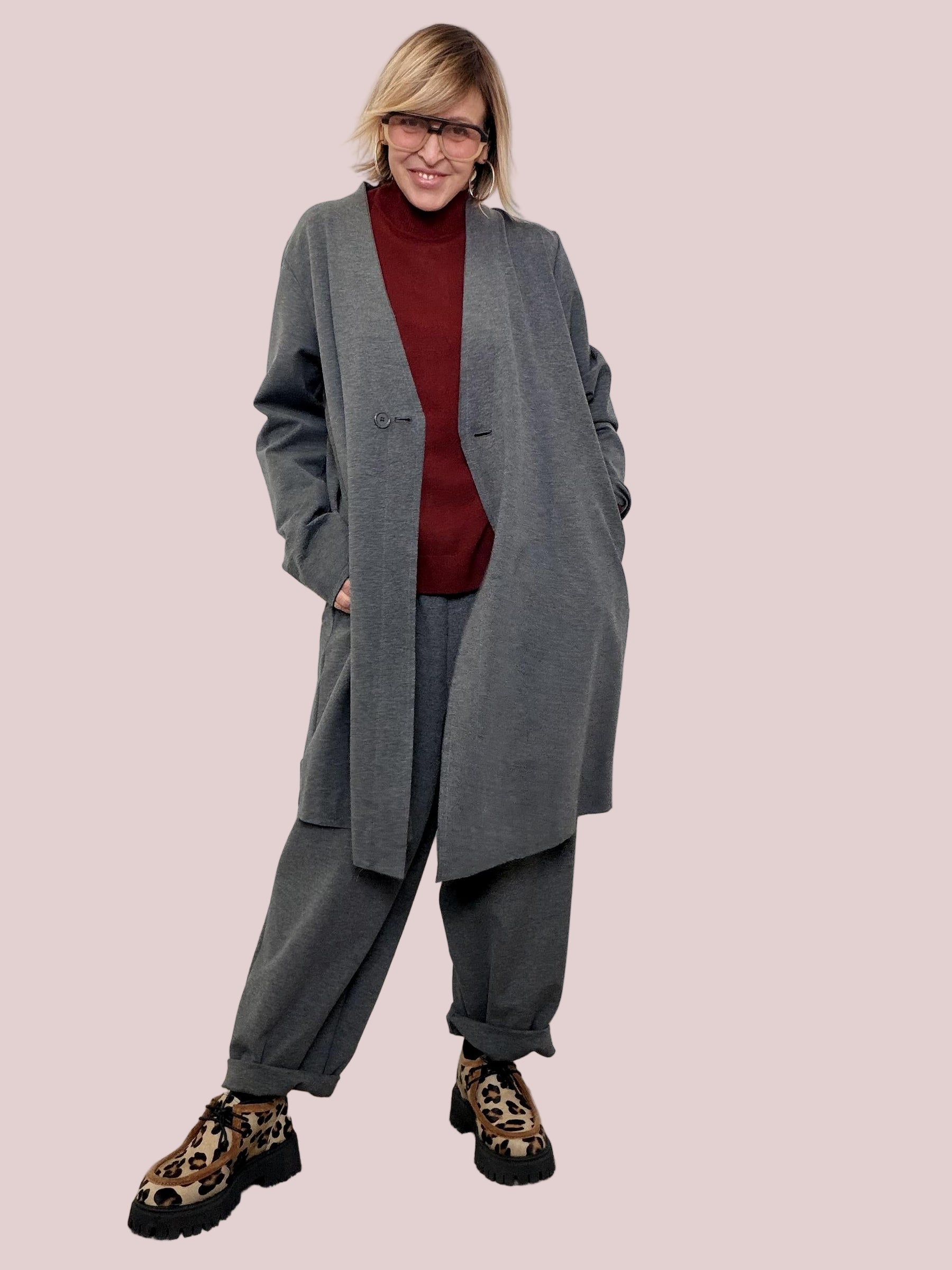 DEJA VU - Giacca grigia oversize lunga punto milano  Comfort, carattere e versatilità A25RH605/ GRIGIO DEJA VU 