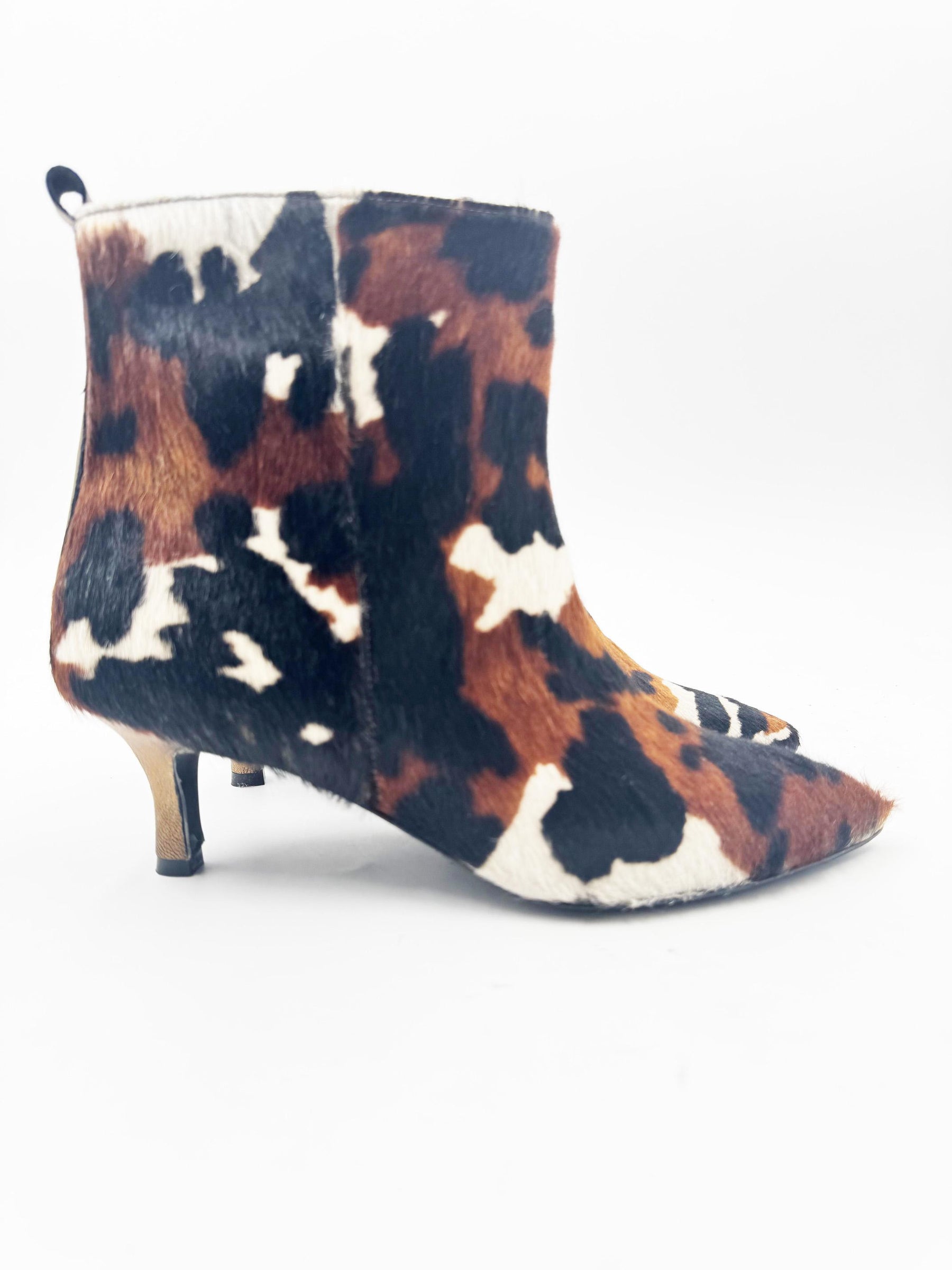 DIVINE FOLLIE- Tronchetto Donna "Maculata Chic"  Tacco Basso, Carattere Altissimo! REIN/ MUCCA DIVINE FOLLIE 