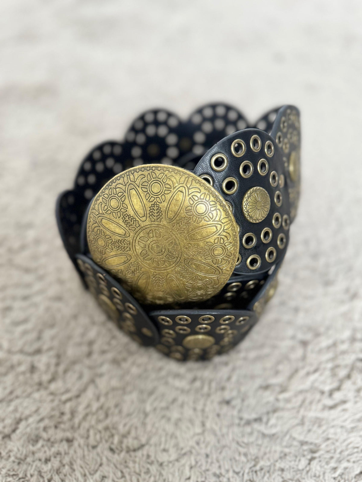 FEMALE Cintura in ecopelle con dettagli decorativi nera M101/ NERO FEMALE 