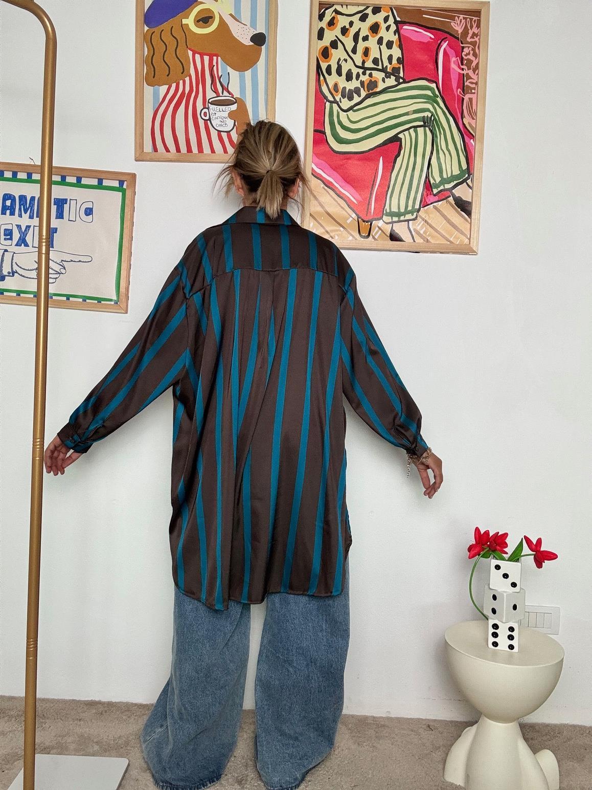 FEMALE - Camicia Oversize a Righe  Stile Urban con un Tocco Creativo MORO 19095YRZS-1/ MORO FEMALE 