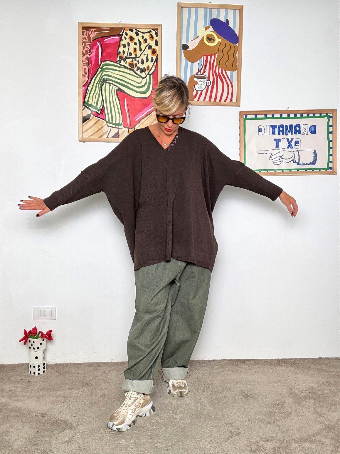 SUSY STAR - Maglia over con tasca moro ST78407/ MORO SUSY STAR 