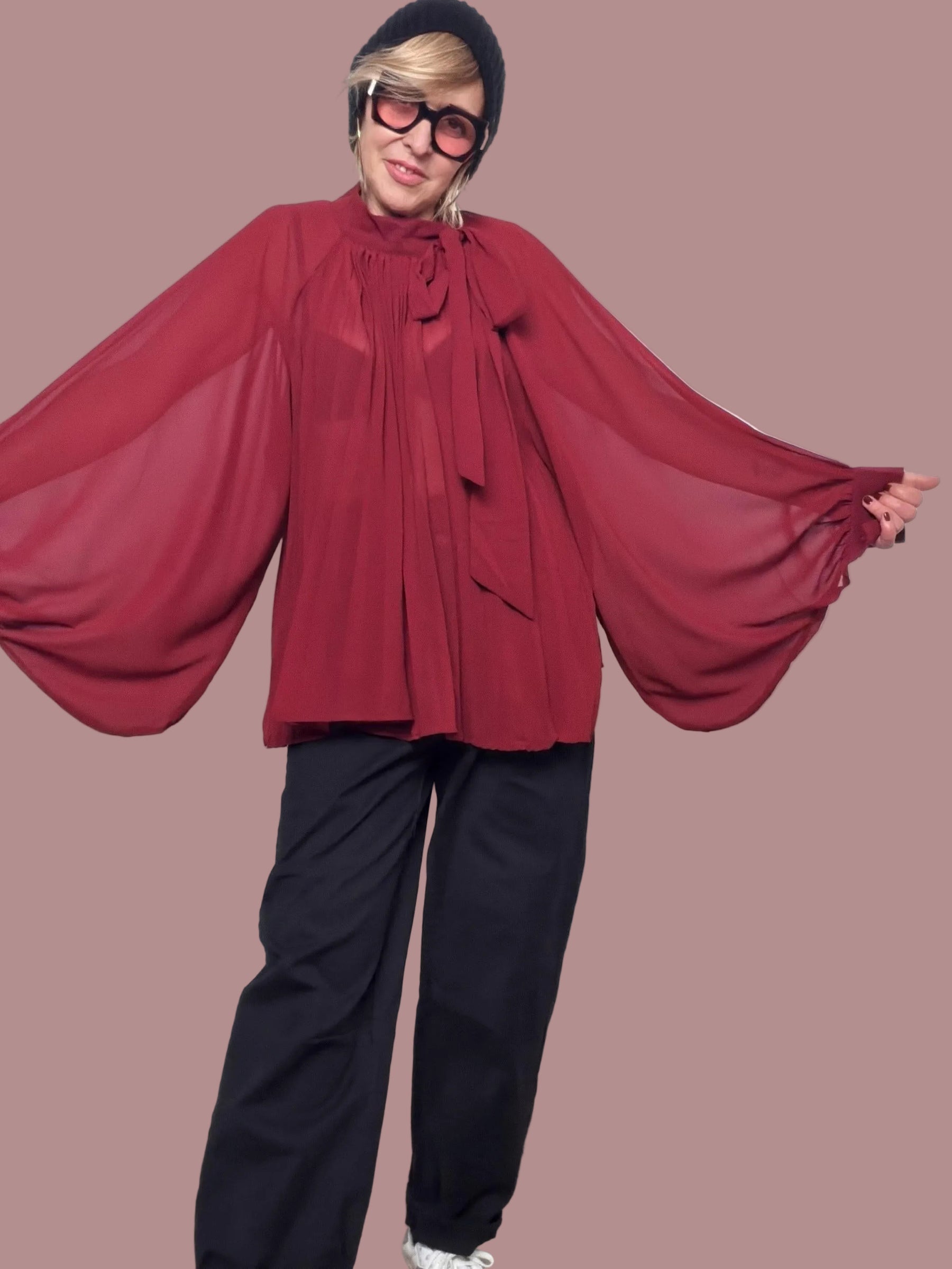 Camicia fluida con maniche ampie dal fascino romantico M86026/ VINO FEMALE 