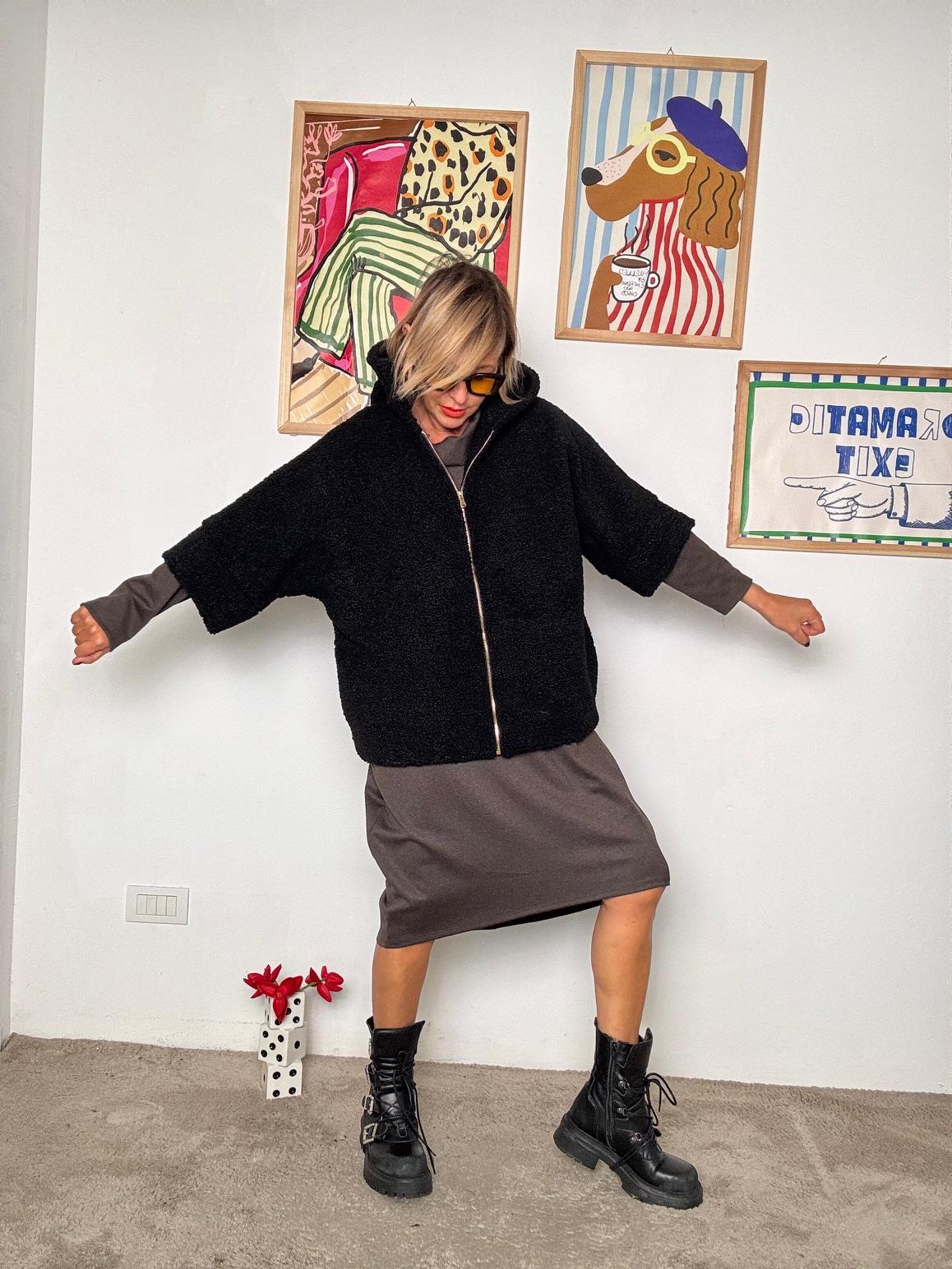 FEMALE -  Teddy Cocoon  Morbidezza e stile in un solo abbraccio nero GIA1063/ NERO FEMALE 