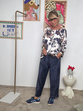 DEJA VU - Pantalone ampio in velluto   Comfort e stile in perfetto equilibrio blu A25LU206/ BLU DEJA VU 