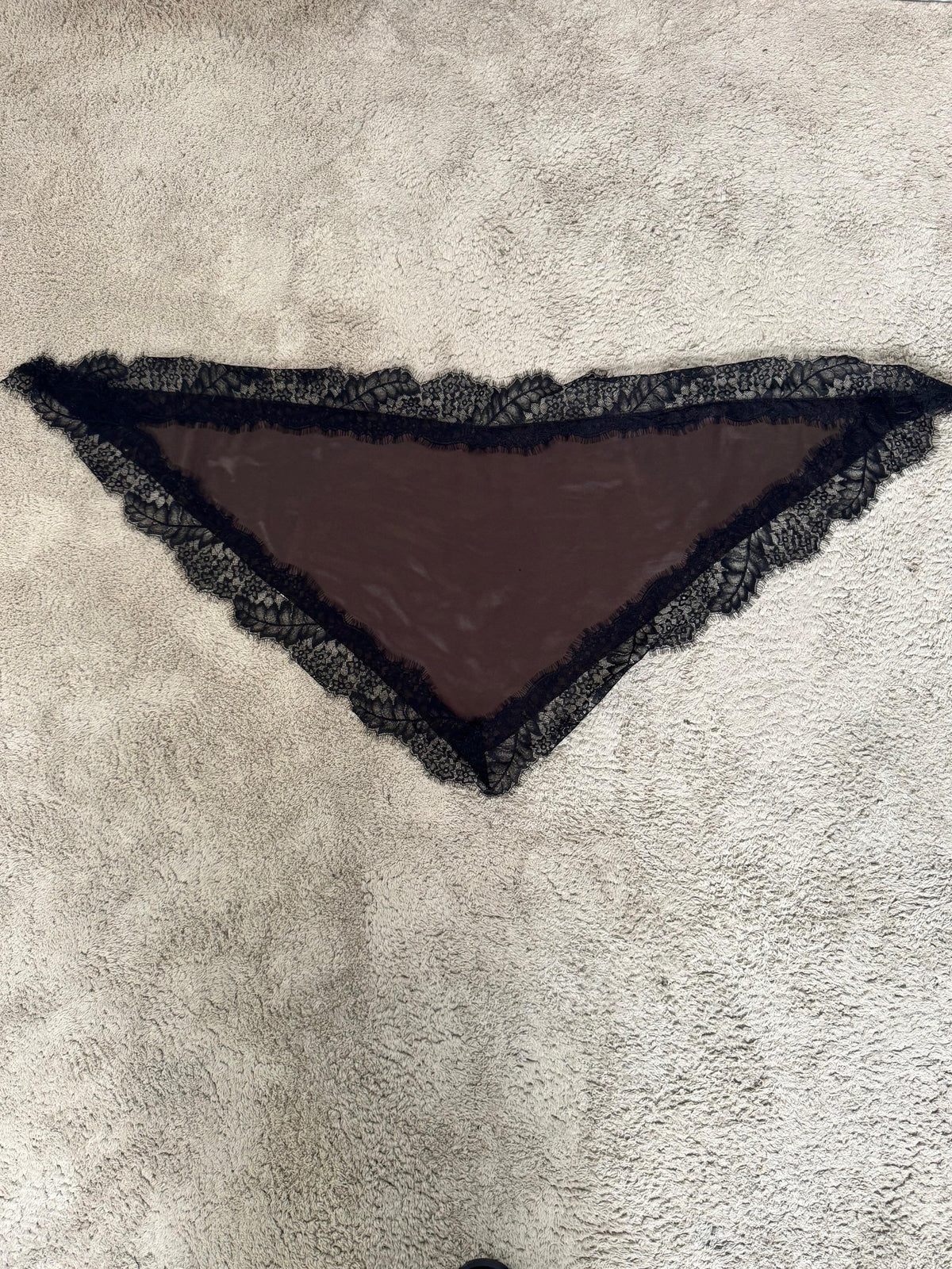 FEMALE - Foulard triangolare in raso moro con  pizzo  dettaglio chic per i tuoi outfit N109/ MORO FEMALE 