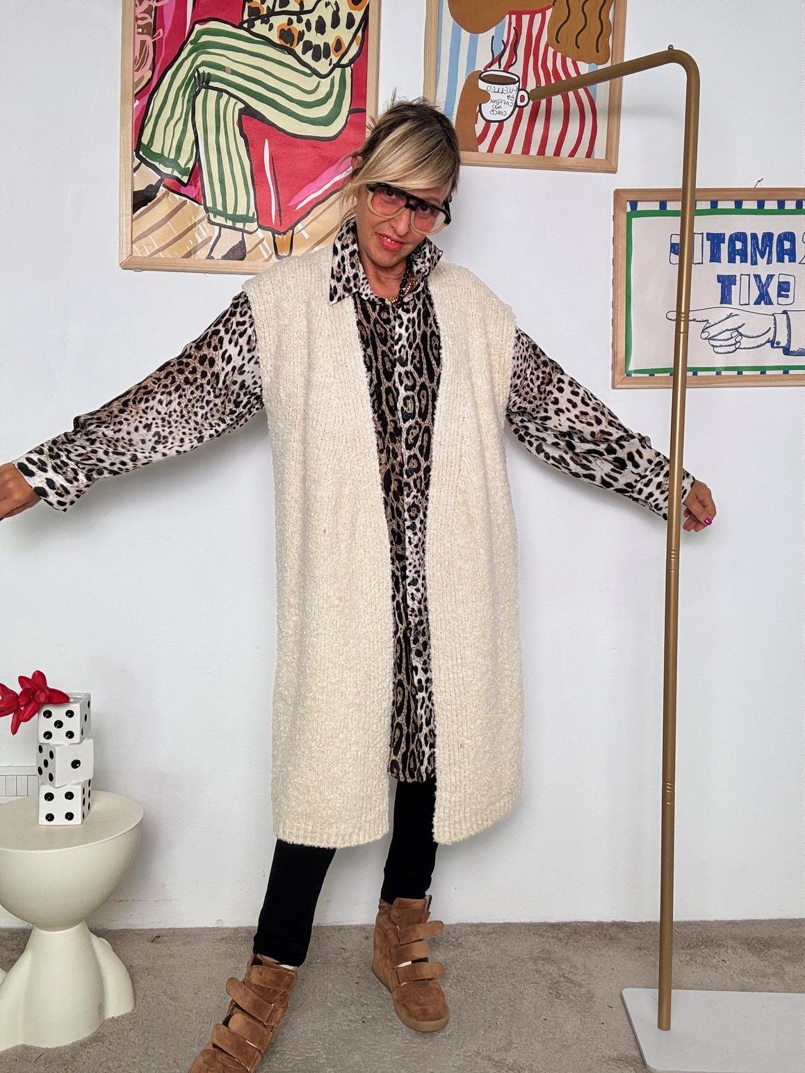 SUSY STAR - Cardigan lungo nero senza maniche in lana bouclé CREMA STWK3017/ CREMA SUSY STAR 