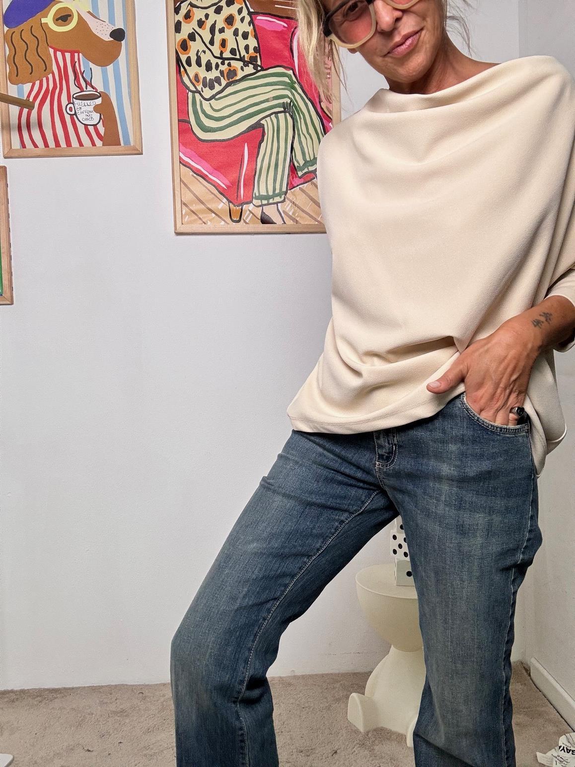 SOUVENIR - Jeans SwingnFit  Vibrazioni rétro, comfort moderno C38S0027/ JEANS SOUVENIR 